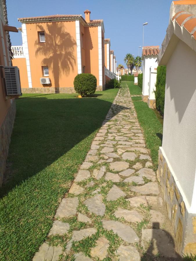 Oliva Nova Flat In Front Of Met Apartment Exterior foto