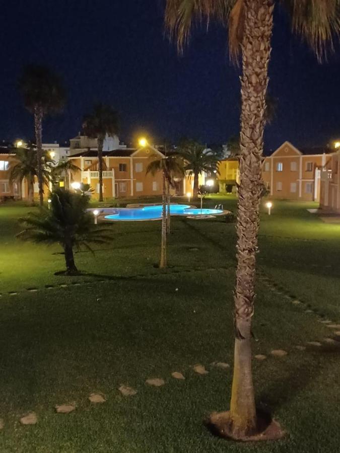 Oliva Nova Flat In Front Of Met Apartment Exterior foto