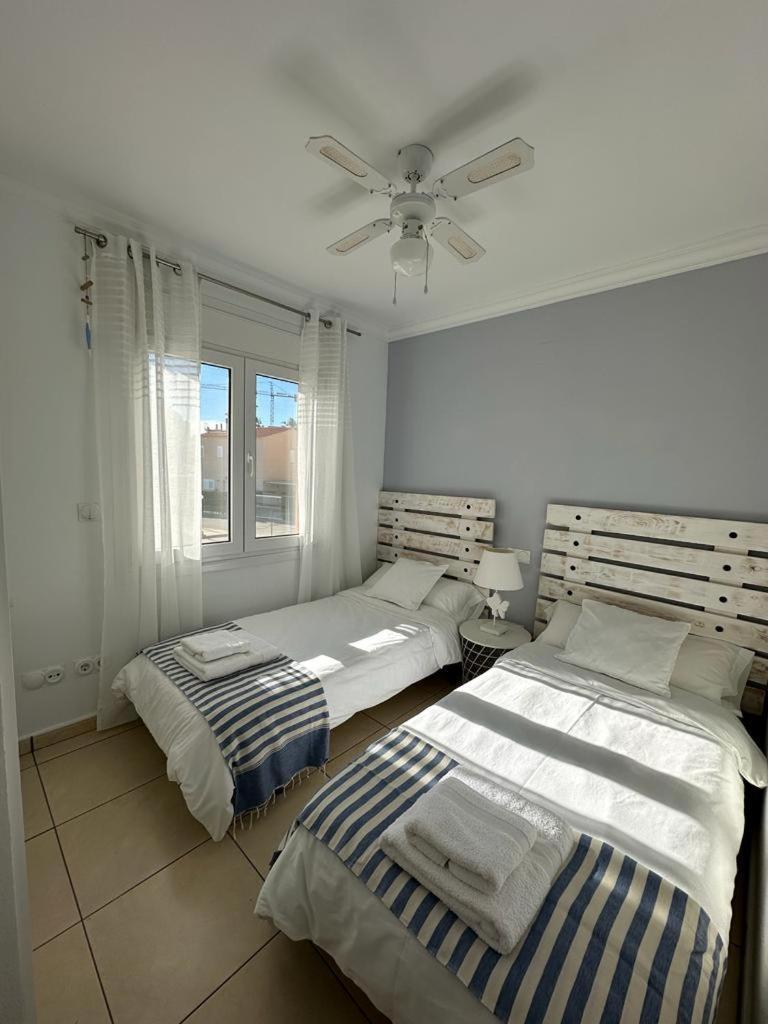 Oliva Nova Flat In Front Of Met Apartment Exterior foto