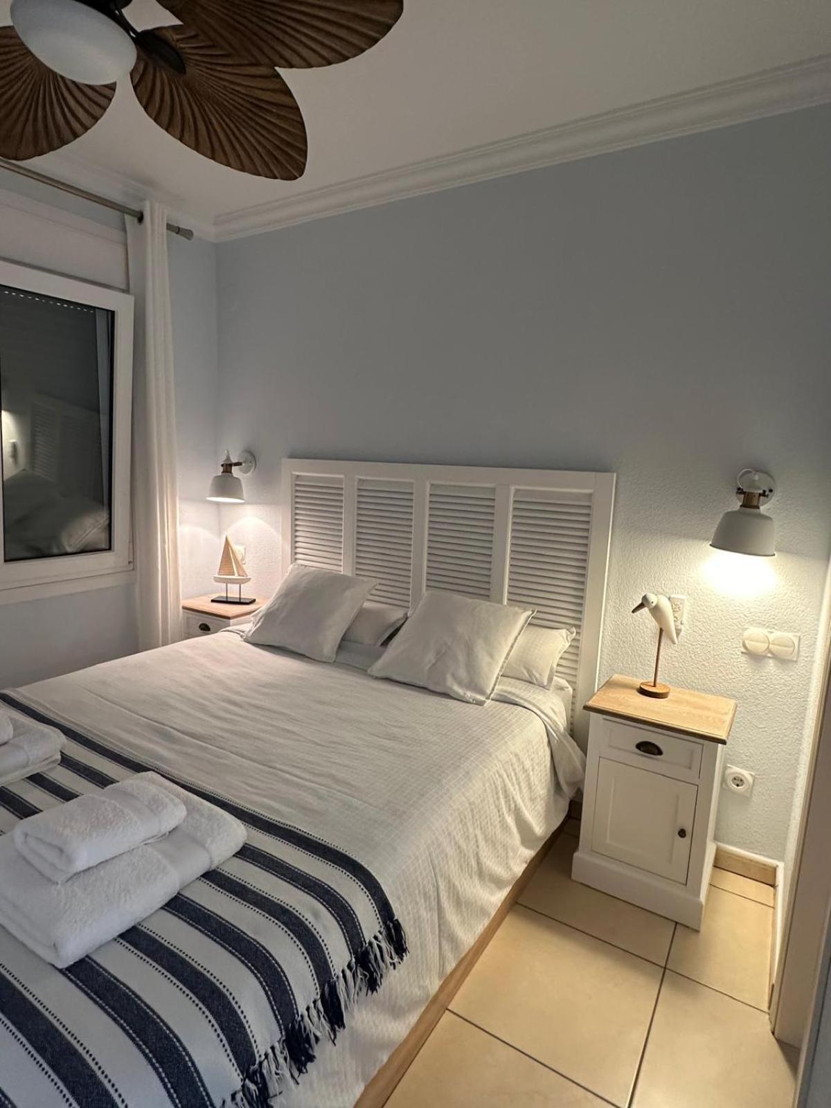 Oliva Nova Flat In Front Of Met Apartment Exterior foto